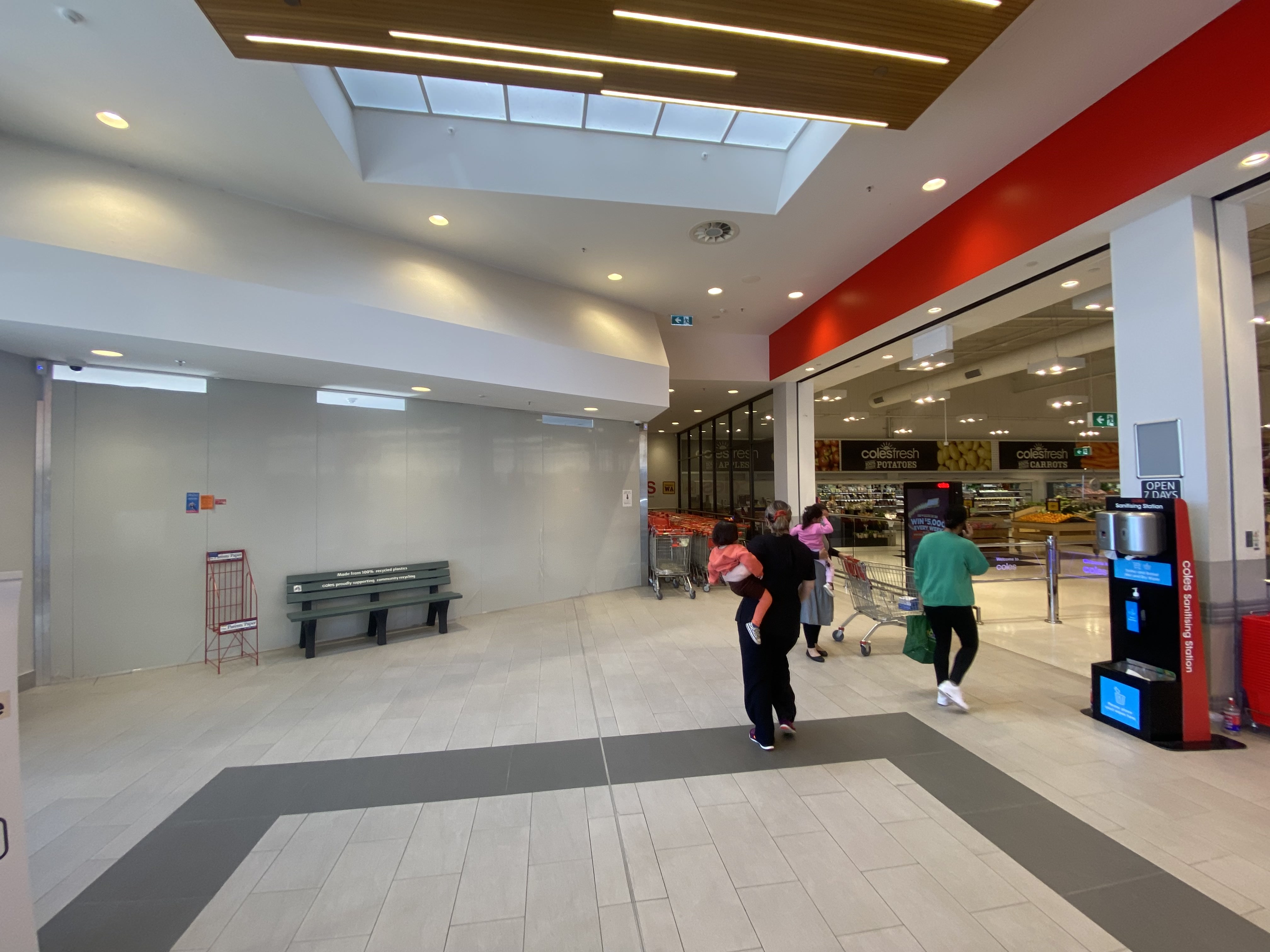 Large Signage opportunity facing entrance to Coles Supermarket Image #2