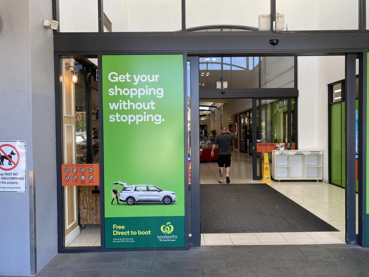 Signage Opportunity at Shopping Centre Entrance Image #2