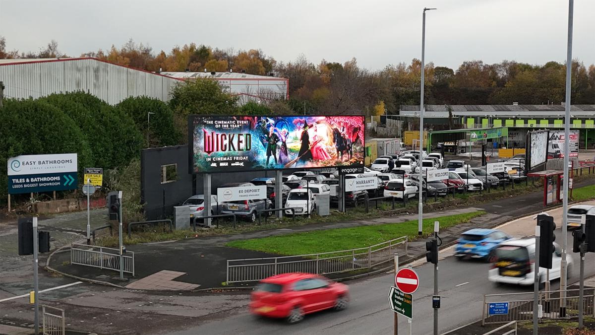 Leeds Crossroads D96 Digital Advertising Board Image #7