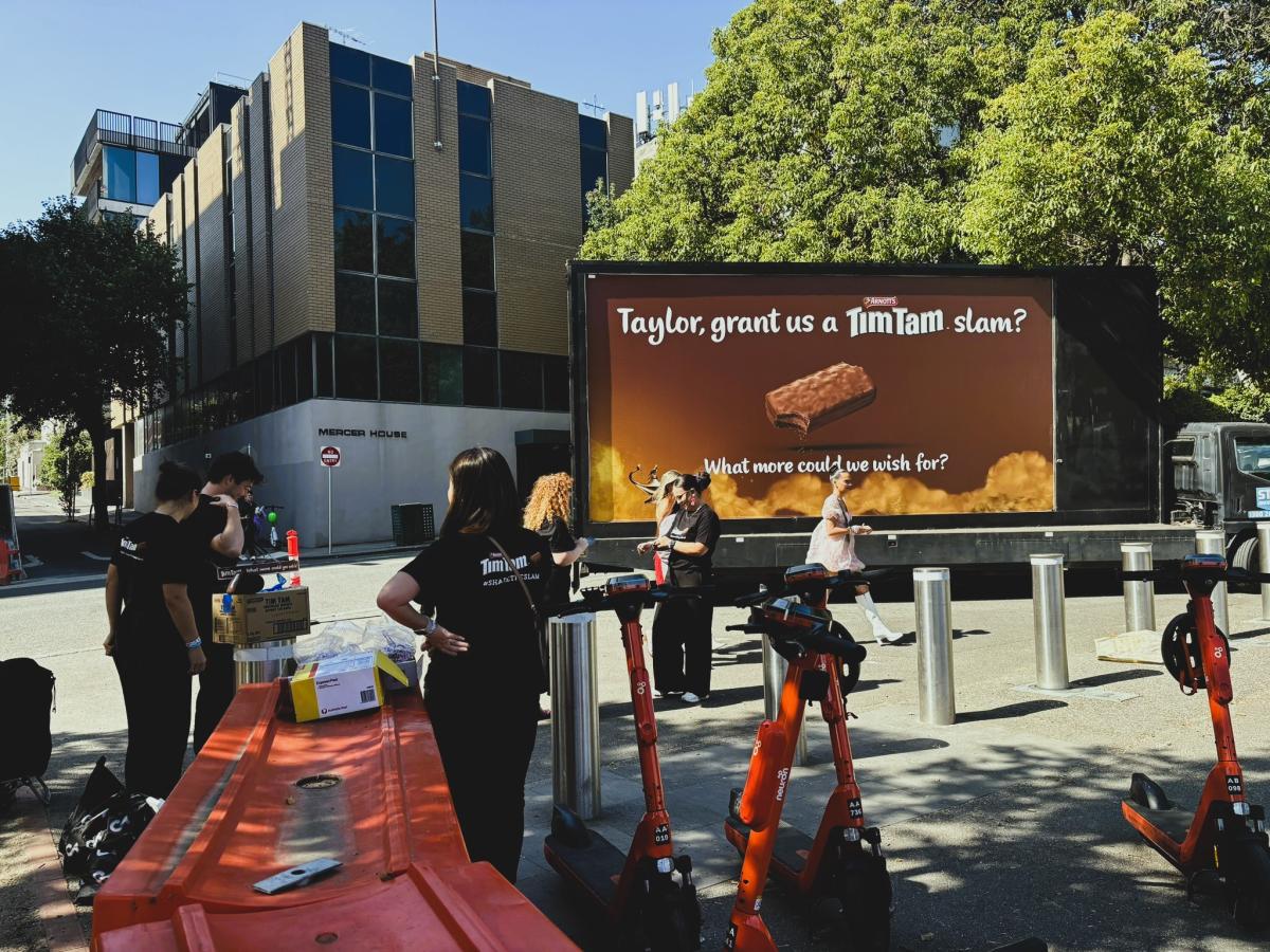 Traditional Mobile Billboards - Brisbane/Gold Coast Image #2